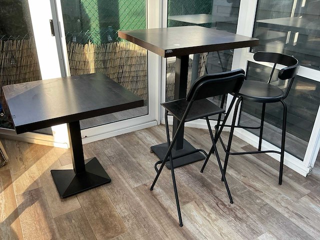 Partij meubilair - afbeelding 1 van  3