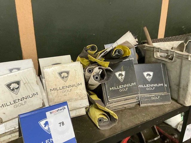 Partij millennium vlaggen en markers - afbeelding 3 van  4