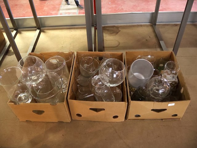 Partij modern glas - afbeelding 1 van  8