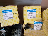 Partij moeren schroeven - afbeelding 5 van  9