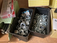 Partij moeren schroeven - afbeelding 7 van  9