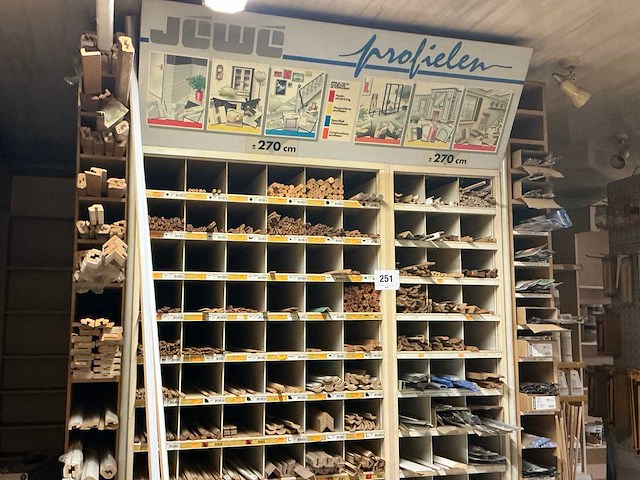 Partij moluren - afbeelding 1 van  9