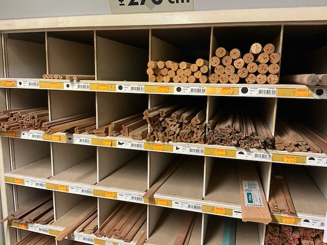 Partij moluren - afbeelding 6 van  9