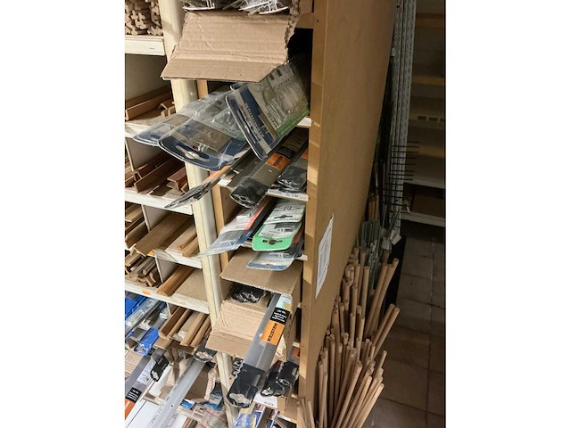 Partij moluren - afbeelding 8 van  9