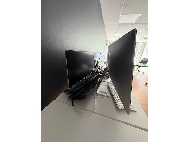 Partij monitors - afbeelding 8 van  8
