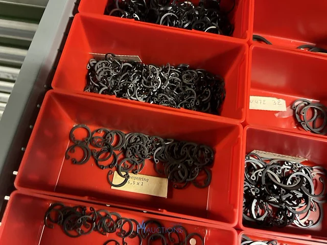 Partij montage-, afdichtings- en vacuümtoebehoren - afbeelding 99 van  144