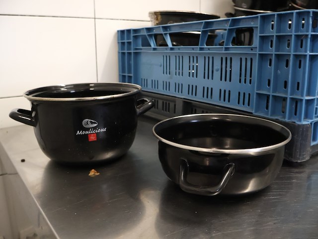 Partij mosselpotten - afbeelding 3 van  7