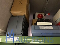 Partij motorbeveiligingen en lastscheiders - afbeelding 10 van  18