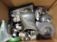 Partij motoronderdelen - afbeelding 2 van  5