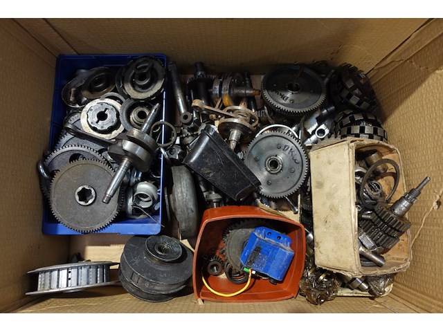 Partij motoronderdelen - afbeelding 5 van  5