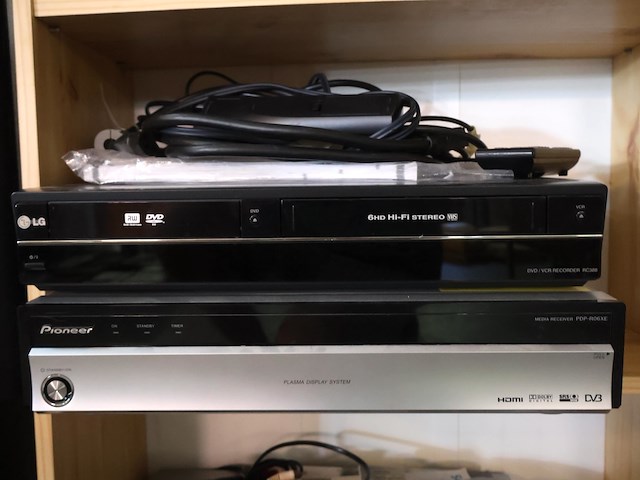 Partij multimedia - afbeelding 7 van  9