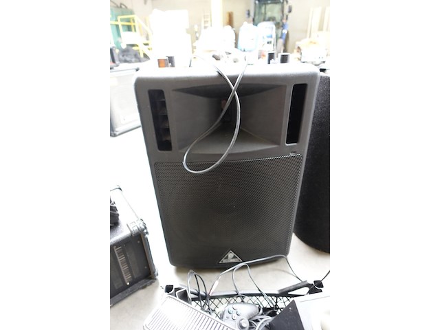 Partij muziekinstallatie - afbeelding 7 van  27