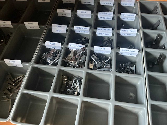 Partij naaimachine toebehoren - afbeelding 5 van  16