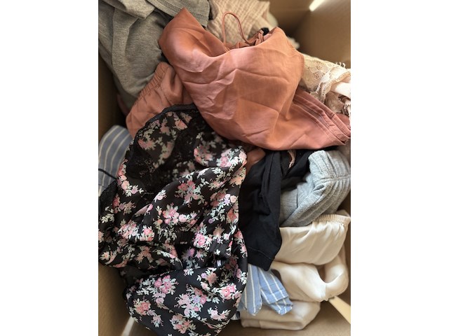 Partij nachtkledij - afbeelding 1 van  8