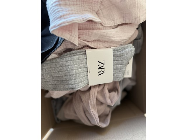 Partij nachtkledij - afbeelding 7 van  8