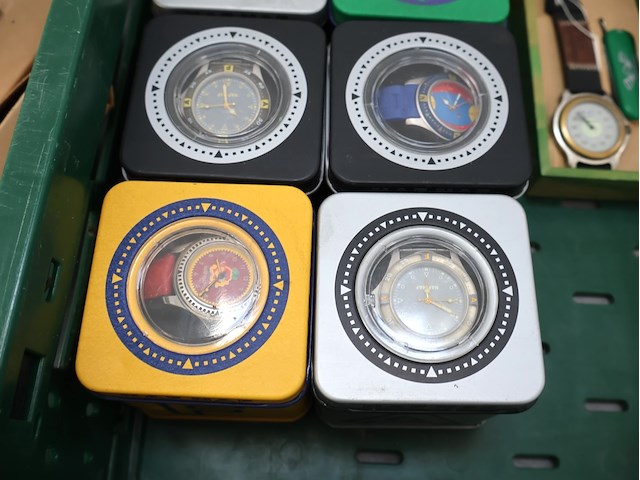 Partij nafnaf horloge - afbeelding 3 van  4