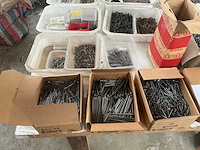 Partij nagels en bouten - afbeelding 11 van  11