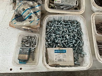 Partij nagels en bouten - afbeelding 8 van  11