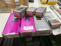 Partij nagels en krammen - afbeelding 2 van  6