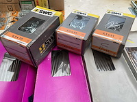 Partij nagels en krammen - afbeelding 3 van  6