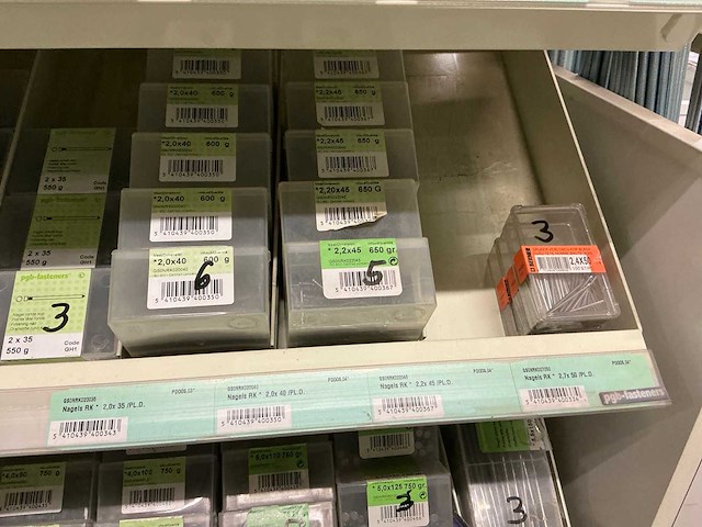 Partij nagels - afbeelding 11 van  23