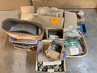 Partij nagels - afbeelding 1 van  1