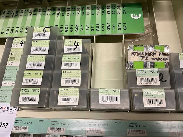 Partij nagels - afbeelding 13 van  25