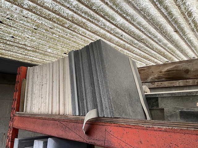 Partij natuursteen/ blauwsteen - afbeelding 23 van  30