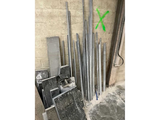 Partij natuursteen/ blauwsteen - afbeelding 6 van  32