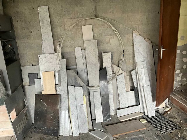 Partij natuursteen/ blauwsteen - afbeelding 1 van  32