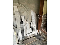 Partij natuursteen/ blauwsteen - afbeelding 27 van  32