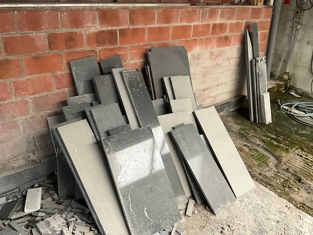 Partij natuursteen/ blauwsteen - afbeelding 29 van  32