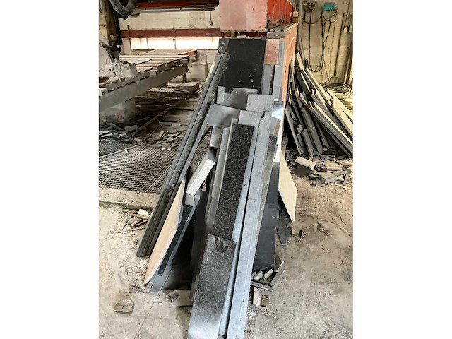 Partij natuursteen/ blauwsteen - afbeelding 32 van  32