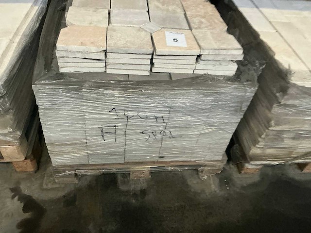 Partij natuursteen tegels - afbeelding 3 van  3