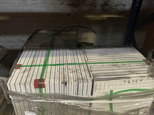 Partij natuursteen tegels - afbeelding 2 van  3