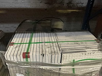 Partij natuursteen tegels - afbeelding 2 van  3