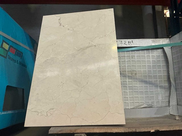 Partij natuursteen tegels - afbeelding 2 van  3