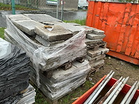 Partij natuursteen - afbeelding 1 van  3