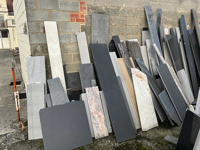 Partij natuursteen - afbeelding 2 van  26