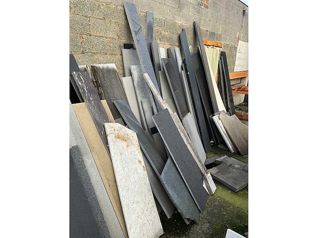 Partij natuursteen - afbeelding 3 van  26