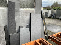 Partij natuursteen - afbeelding 14 van  26