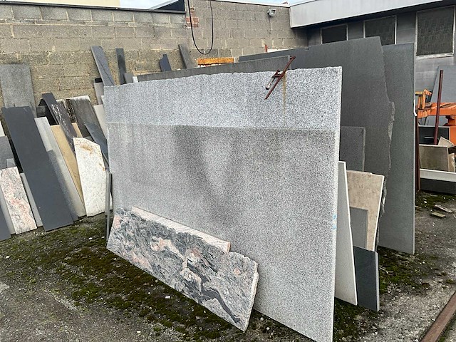 Partij natuursteen - afbeelding 12 van  26