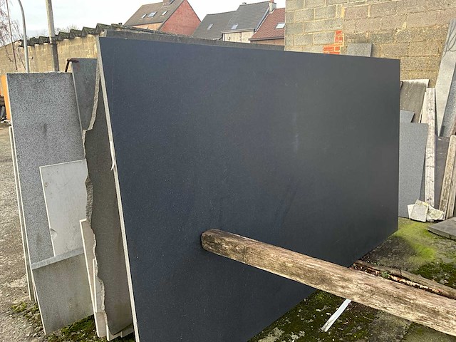 Partij natuursteen - afbeelding 26 van  26