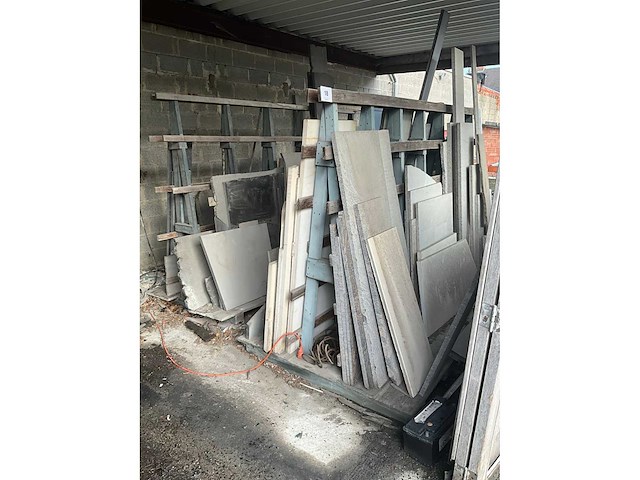 Partij natuursteen - afbeelding 3 van  14