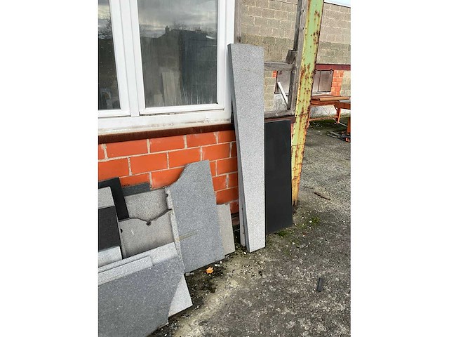 Partij natuursteen - afbeelding 6 van  14