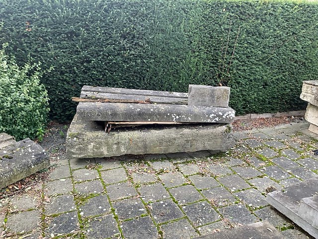 Partij natuursteen - afbeelding 10 van  16