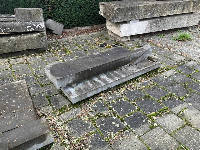 Partij natuursteen - afbeelding 12 van  16