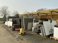 Partij natuursteen - afbeelding 1 van  12