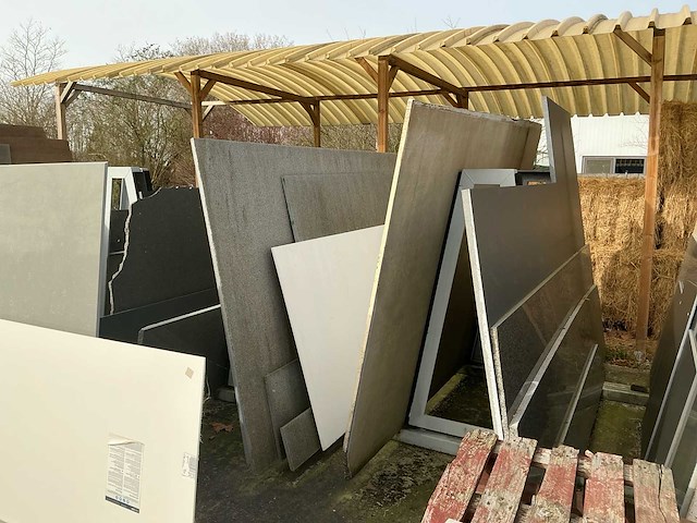 Partij natuursteen - afbeelding 9 van  12