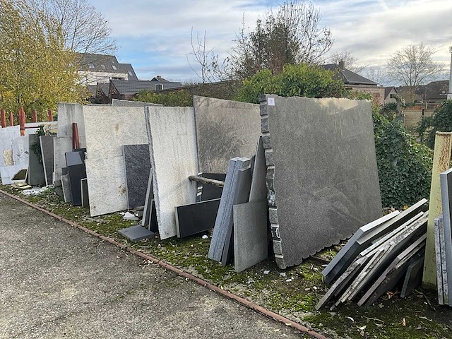 Partij natuurstenen bladen - afbeelding 1 van  24